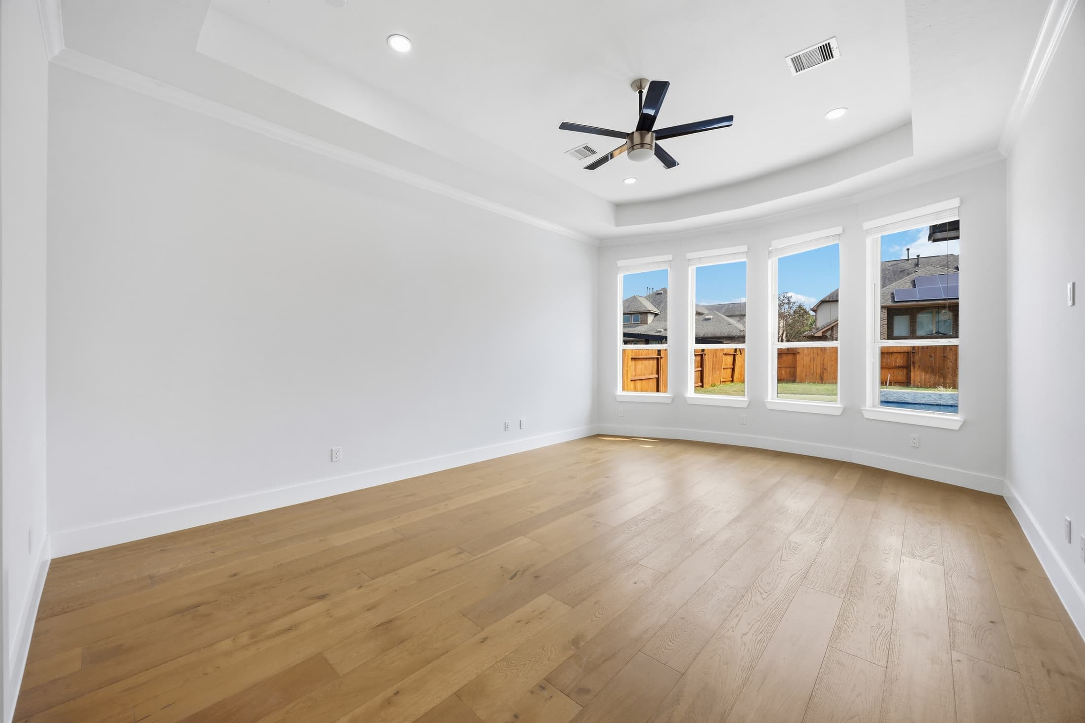 Estate renovation photo 32