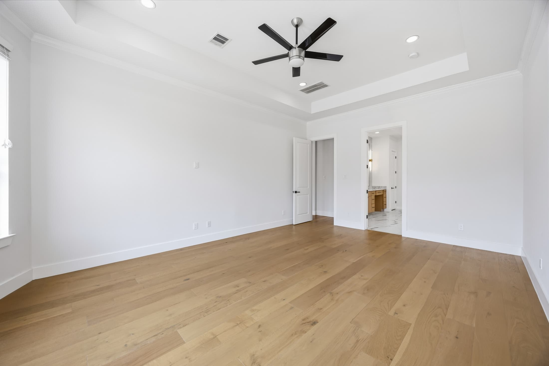 Estate renovation photo 33