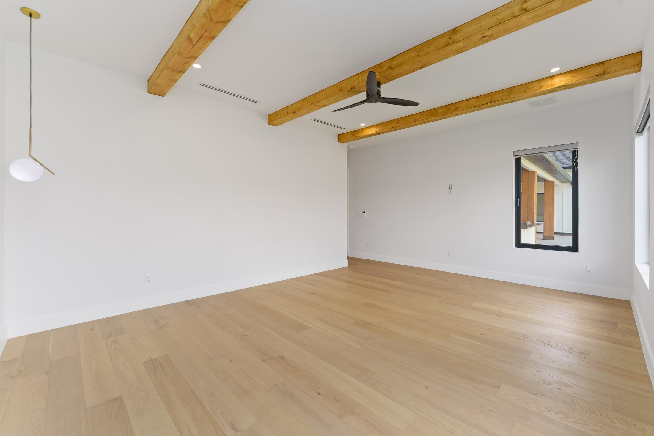 White Oak House custom home photo 12