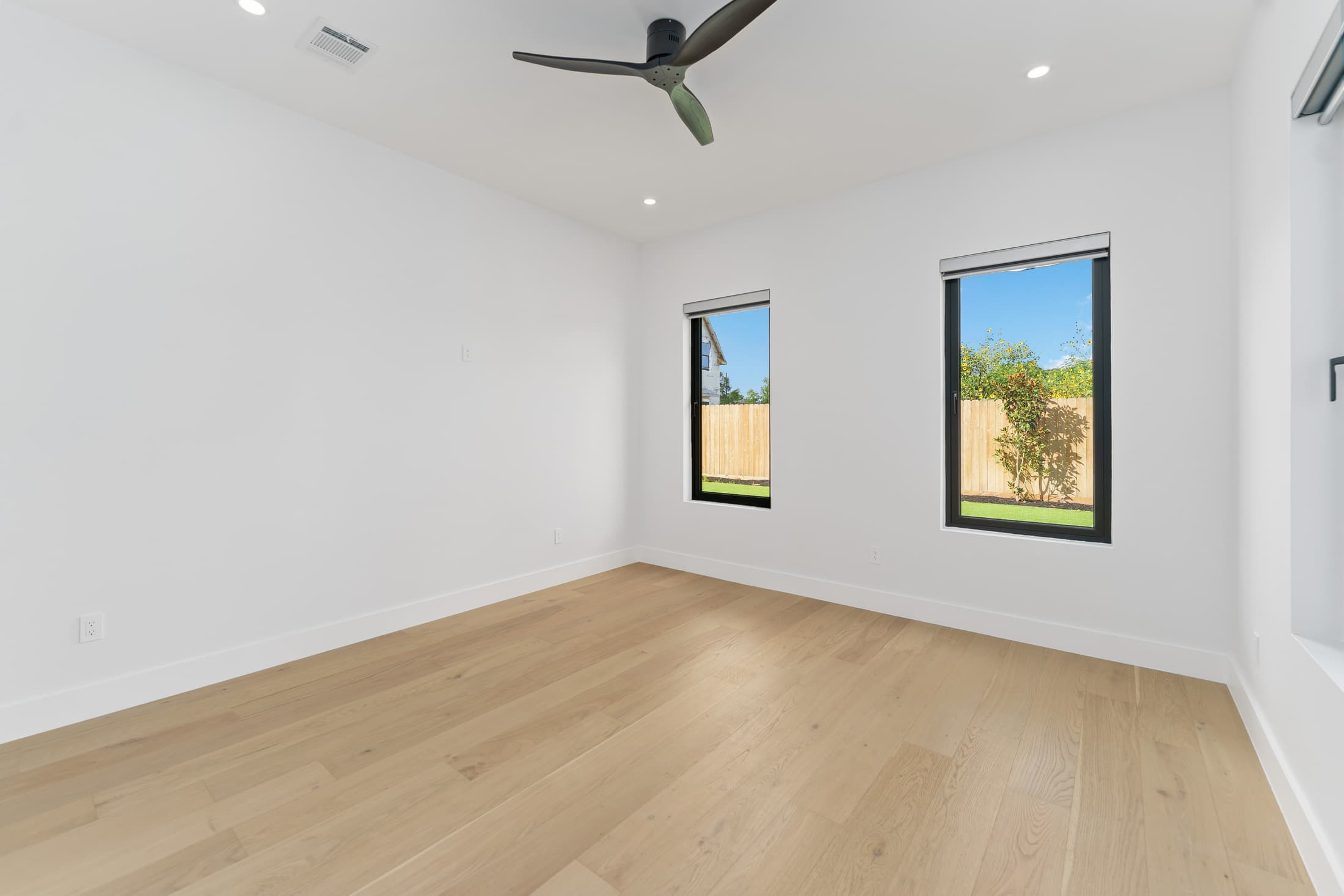 White Oak House custom home photo 14