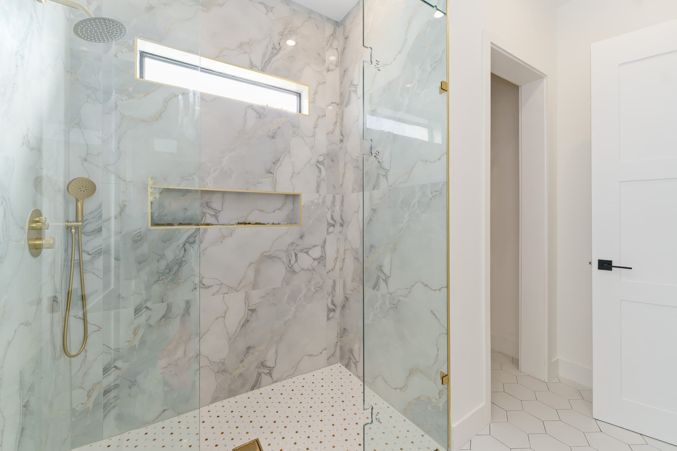 White Oak House custom home photo 20