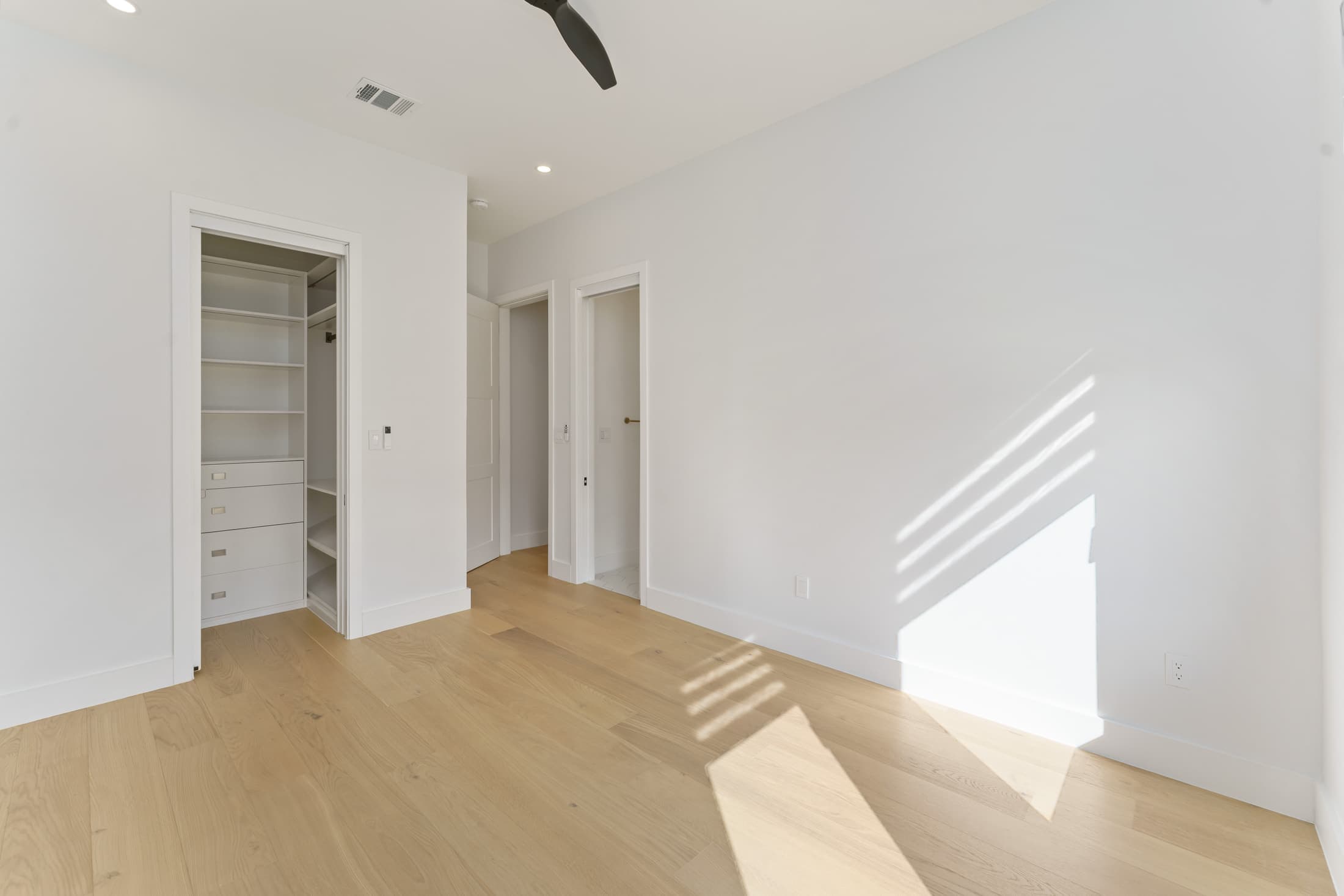 White Oak House custom home photo 23