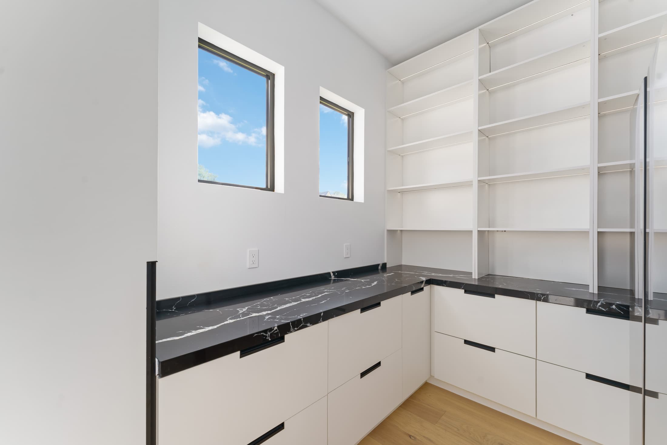 White Oak House custom home photo 27