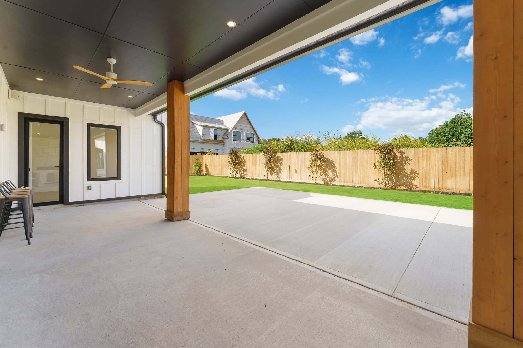 White Oak House custom home photo 34